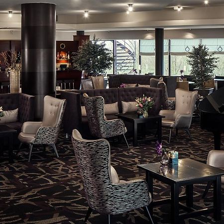 Hampshire Hotel - Newport Хуизен Екстериор снимка