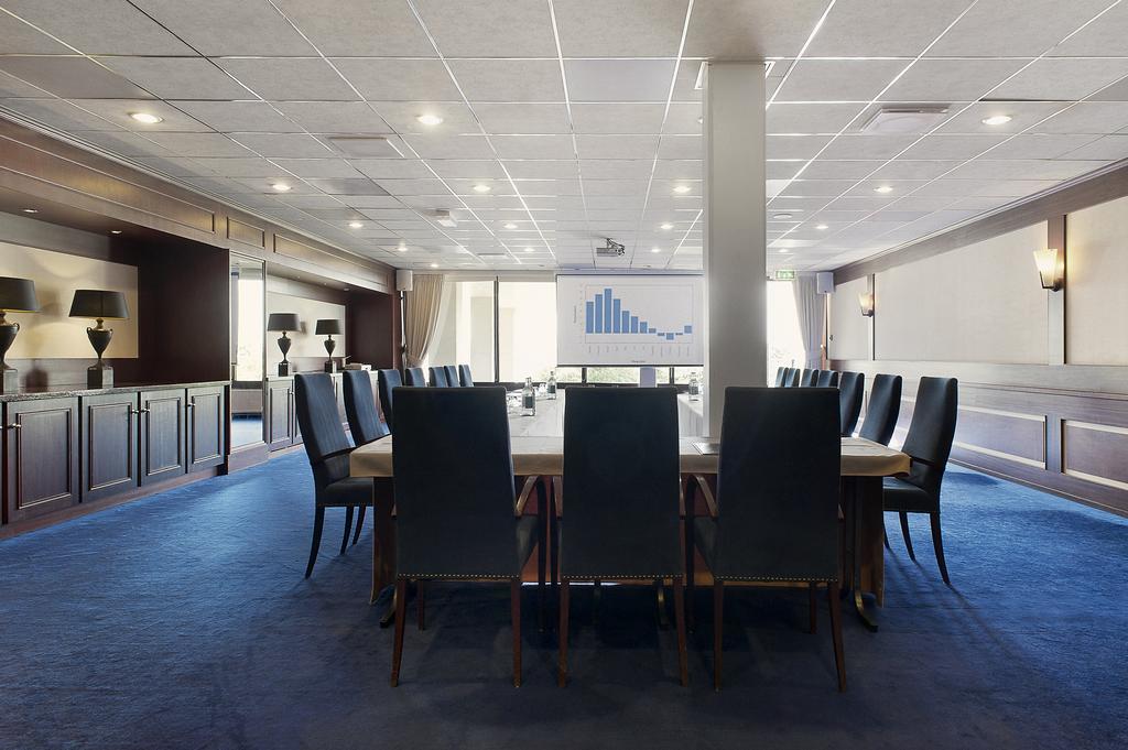 Hampshire Hotel - Newport Хуизен Екстериор снимка